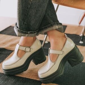Free People Mayla platform Mary Jane, Cream/light Sage , Size 6